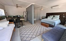 Emmaus Apartment